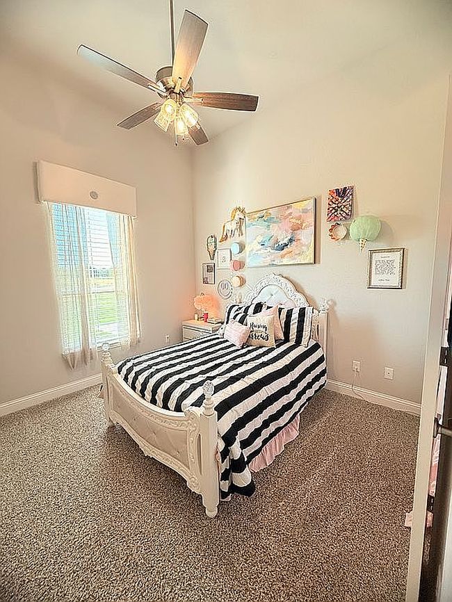 Photo of 821 Williamson Rd, Granbury, TX