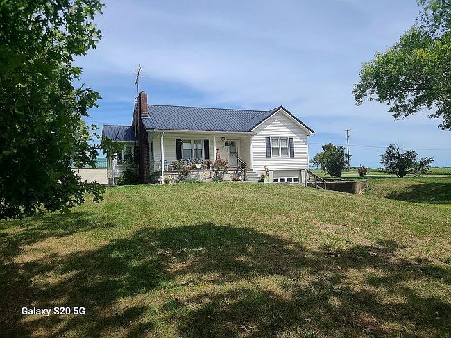 Preview of property located at 127 E Evans Rd