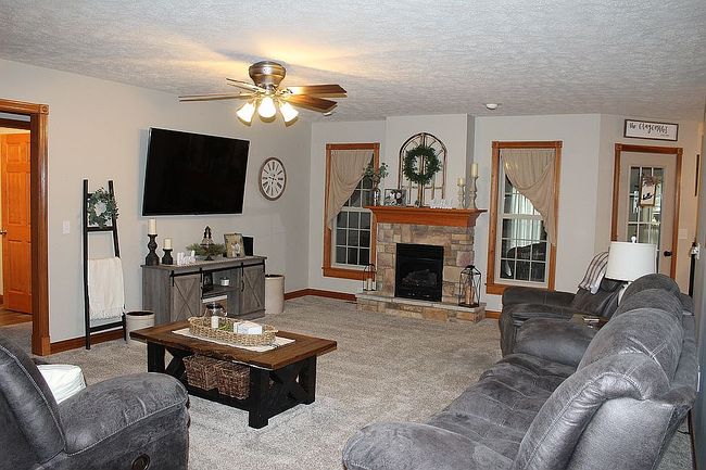 Photo of 1318 Northwoods Dr, Hillsboro, OH