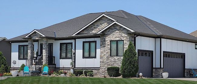 Photo of 1015 N 100th St, Lincoln, NE