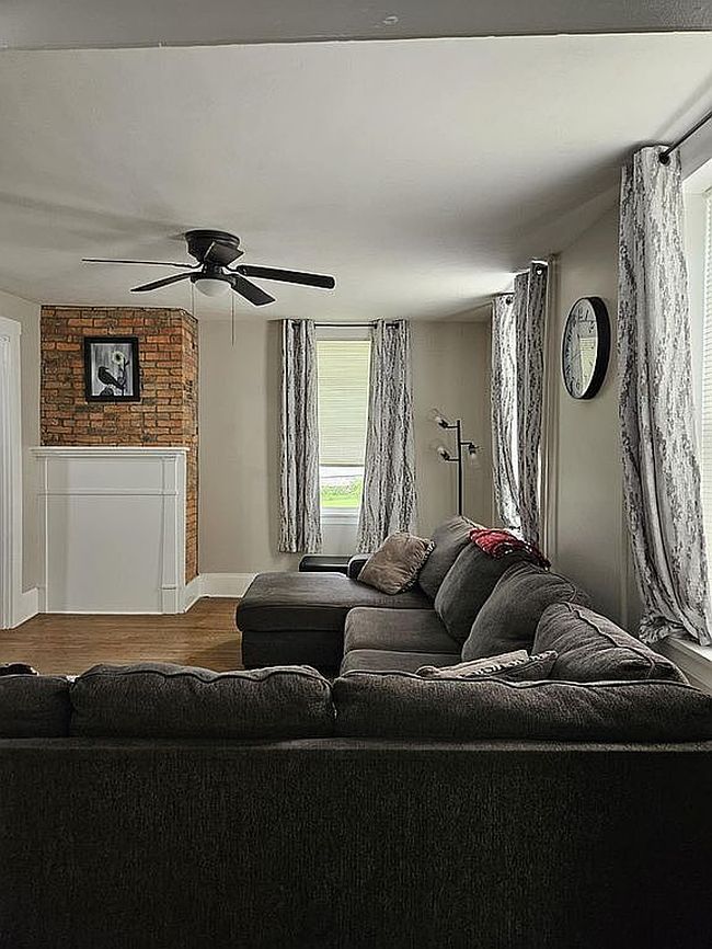 Additional photo 2 of property located at 536 Market St