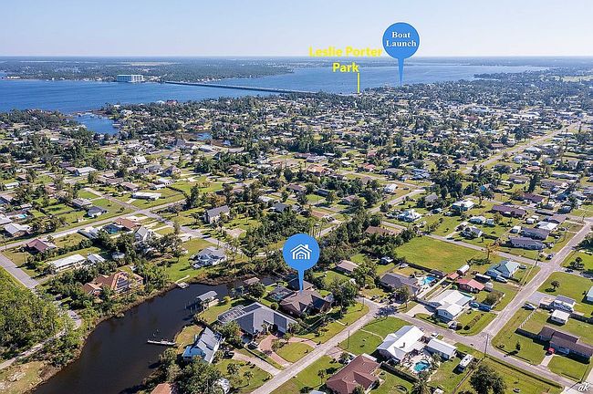 Photo of 700 8th St E, Lynn Haven, FL