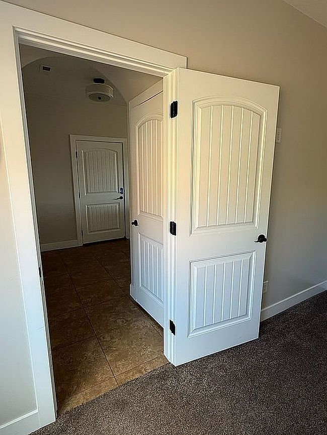 Photo of 521 N Creek Ridge Cir, Washington, UT