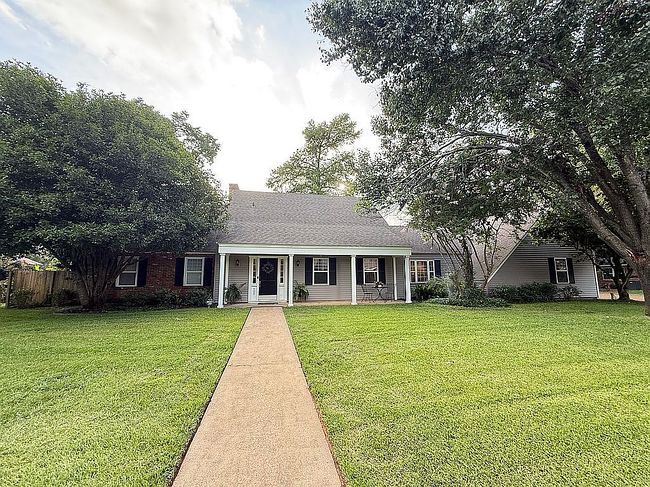 Photo of 906 Harling Ln, Natchitoches, LA