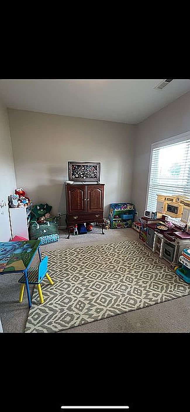 Photo of 695 Flintrock Dr, Boiling Springs, SC