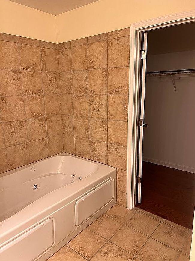 Image of 305 Meriwether Way