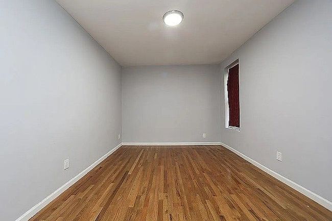 Image of 128 E 35th St