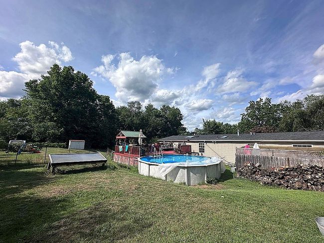 Image of 141 Hoover St