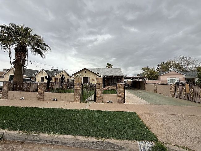 Photo of 1430 E Diamond St, Phoenix, AZ