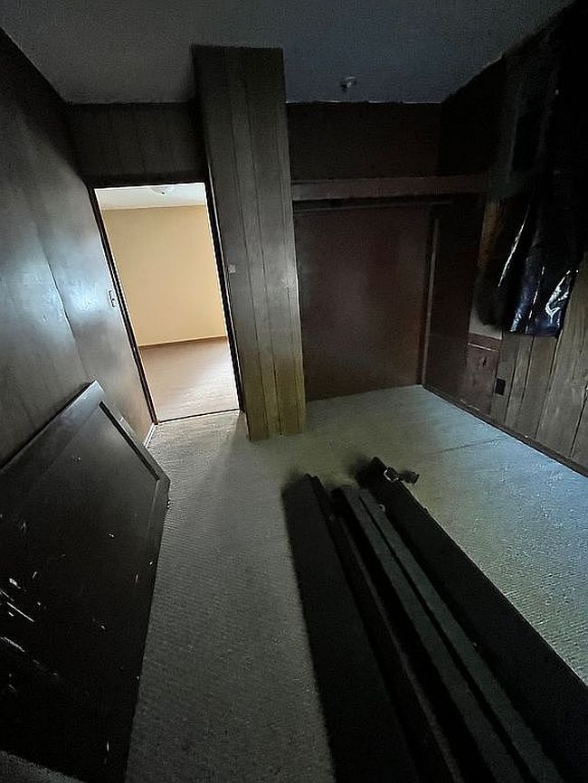 Additional photo 3 of property located at 2382 N 1825th St