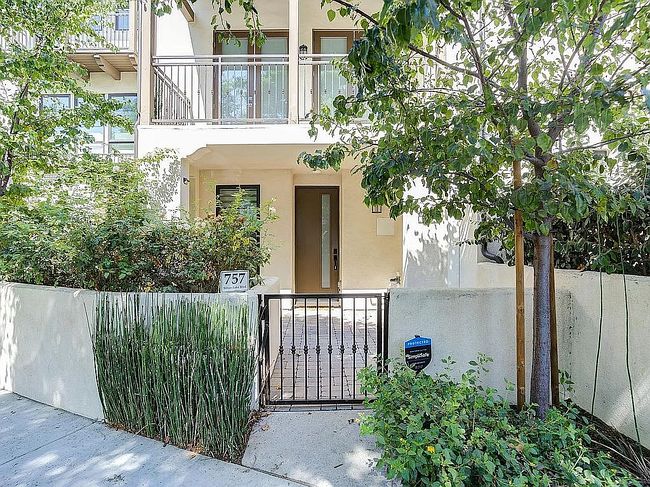 Image of 757 Silver Lake Blvd