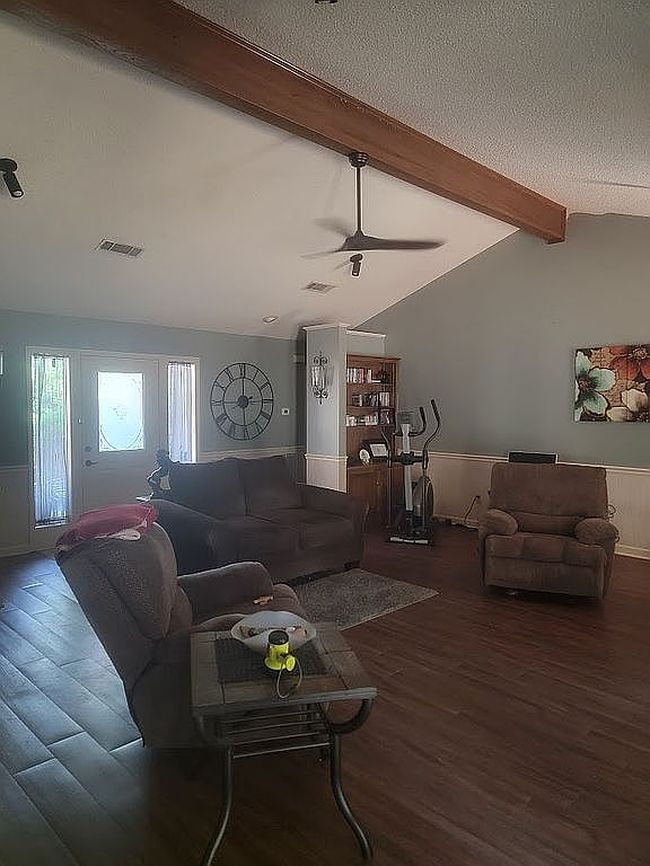 Additional photo 1 of property located at 27 Pointer Dr