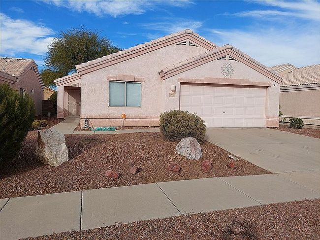 Photo of 2204 W Silver River Way, Tucson, AZ