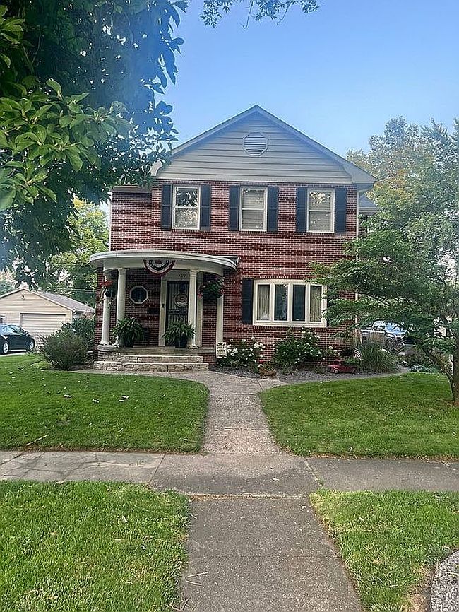 Preview of property located at 409 N Broadway St