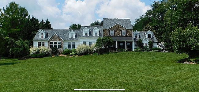 Additional photo 2 of property located at 31 Meadow View Ct