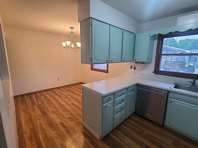 Photo of 614 11th St W, Mobridge, SD