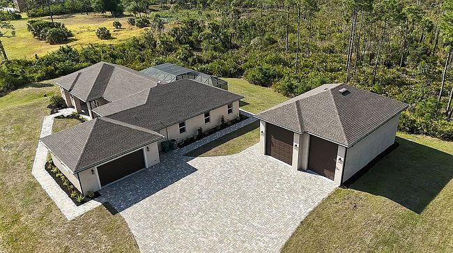 Image of 16300 Wildwood Ct