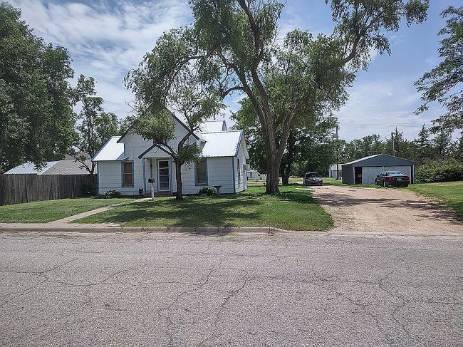 Image of 1015 N 1st St