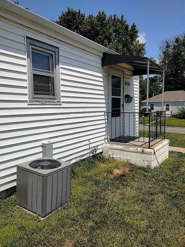 Photo of 727 S 45th St, Lincoln, NE