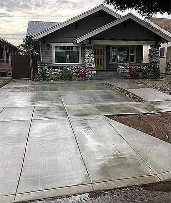 Preview of property located at 1128 W 49th St