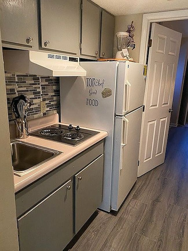 Image of 354 E Holly Dr #103