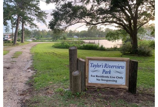 Additional photo 2 of property located at 6961 Viola Rd