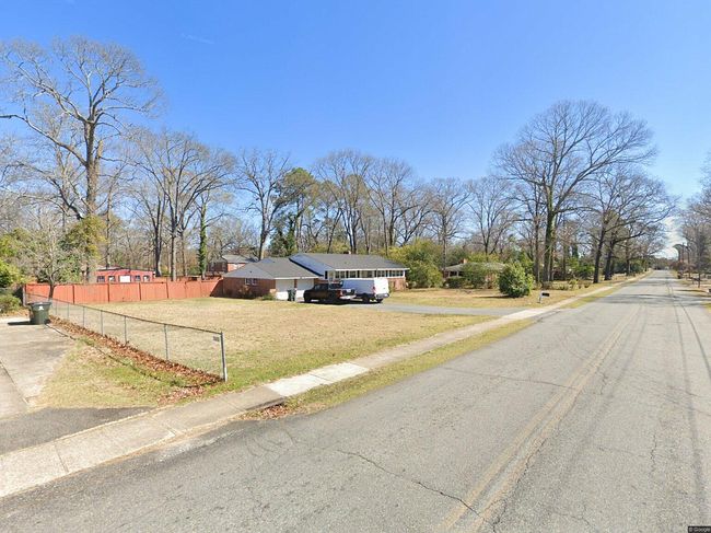 Photo of 320 Bernard Dr