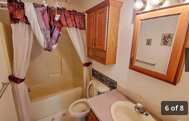 Photo of 62 Oakmont Dr
