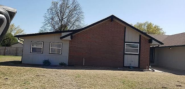 Image of 425 N Cimarron Dr #1