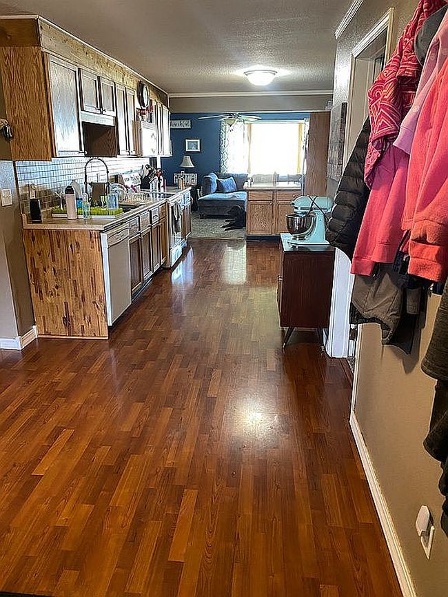Photo of 110 Jones St, Moville, IA