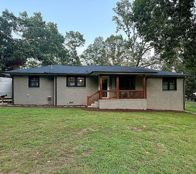 Photo of 21 Hunt St #34, Travelers Rest, SC