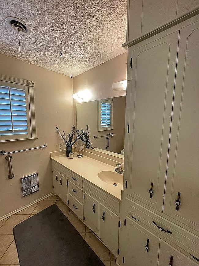 Photo of 310 College St, Throckmorton, TX