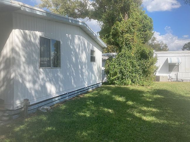 Image of 945 Olive Dr