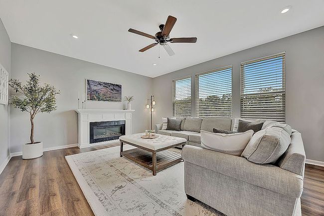 Photo of 9298 Gardenside Ln, Loveland, OH