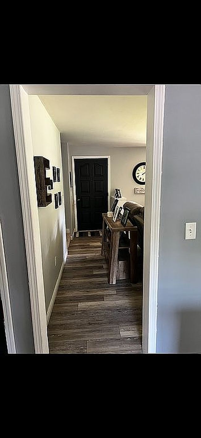 Photo of 109 Greenway Dr, Goshen, IN