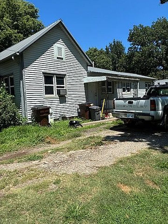Photo of 210 Washington St