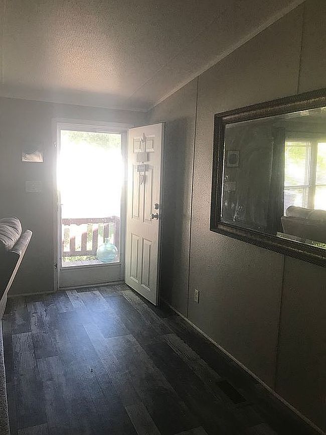 Preview of property located at 11300 Us Highway 271 Trailer 298