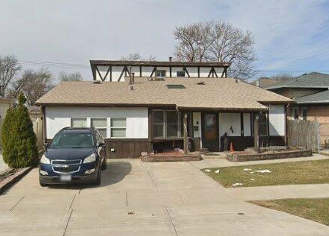 Photo of 9814 S 52nd Ave