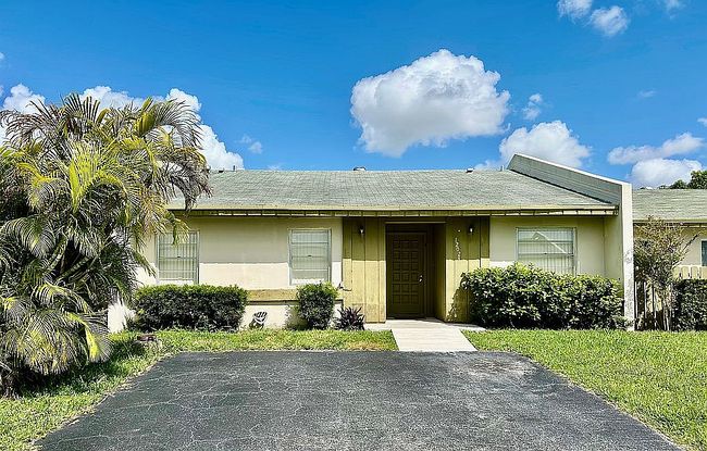 Photo of 12024 Sw 110th Street Cir E, Miami, FL