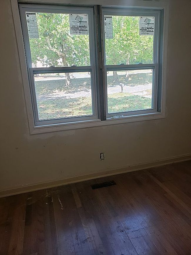 Image of 1381 Se Loquat Way