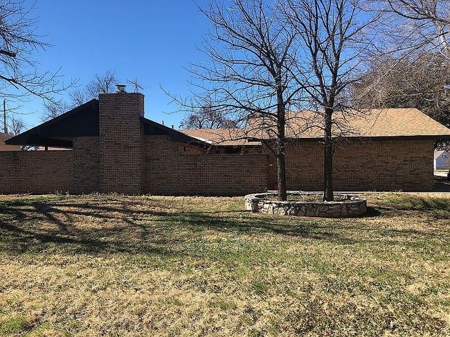 Photo of 1300 S Main St, Quanah, TX
