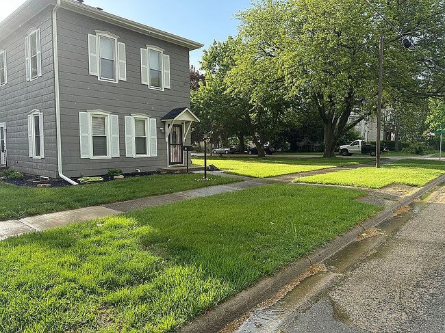 Image of 310 N 3rd St