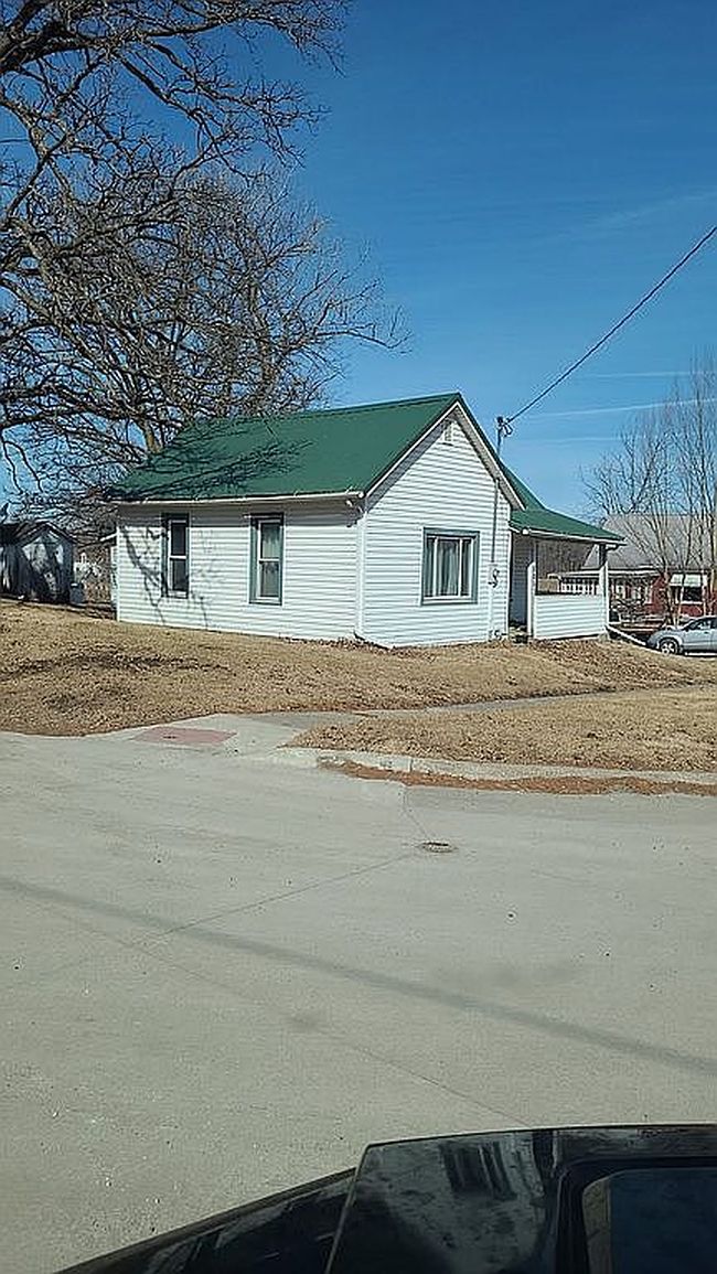 Photo of 501 N Main St, Hedrick, IA