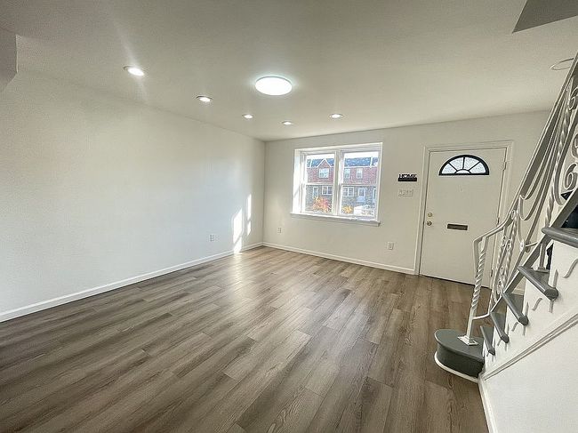 Photo of 6618 Akron St, Philadelphia, PA