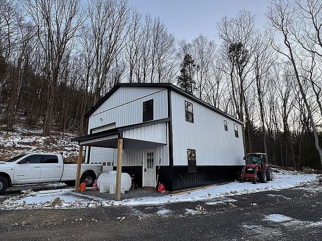 Image of 596 Mountain View Dr
