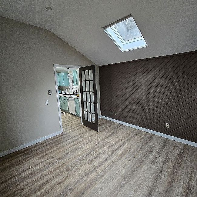 Image of 320 Diagonal St