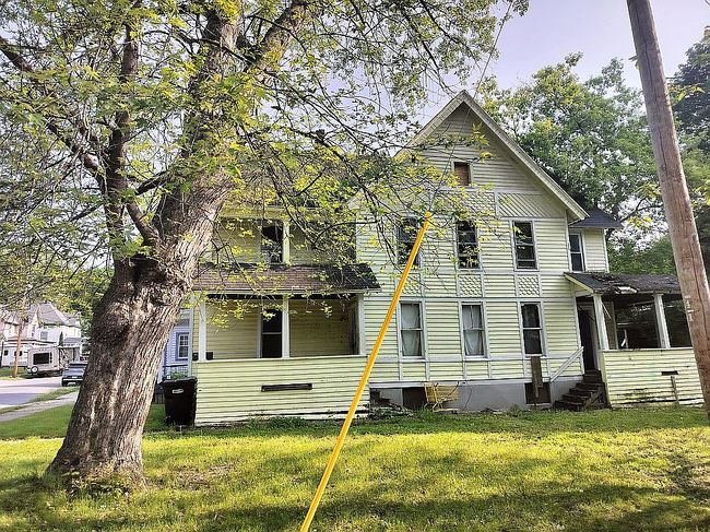 Photo of 22 Woodside Ave, Gloversville, NY