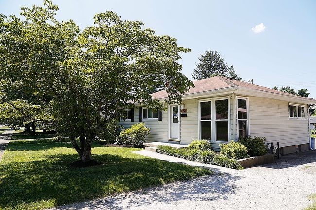 Photo of 3106 Dogwood Dr, Louisville, KY