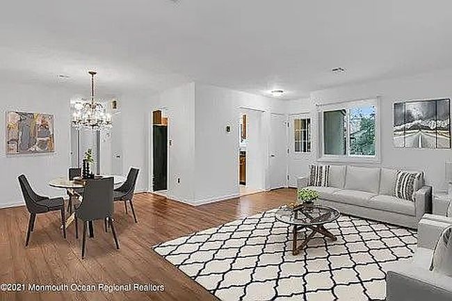 Photo of 96 Friendship Ct, Red Bank, NJ