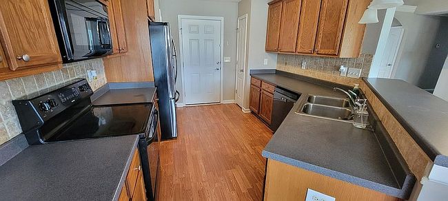 Photo of 202 Latham Dr, Warner Robins, GA